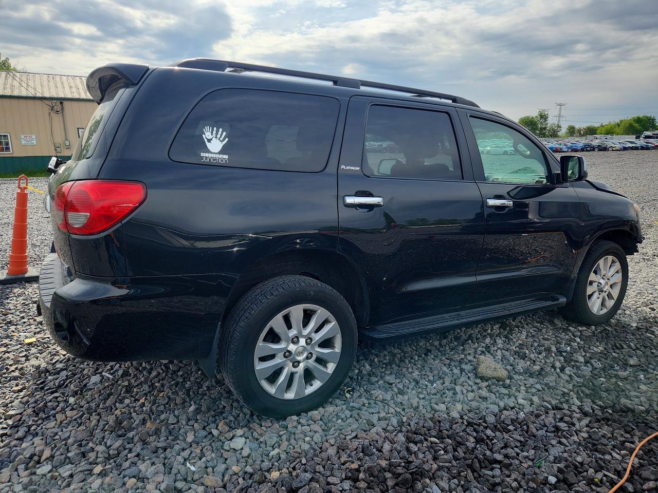 2013 Toyota Sequoia Platinum - Фото 3