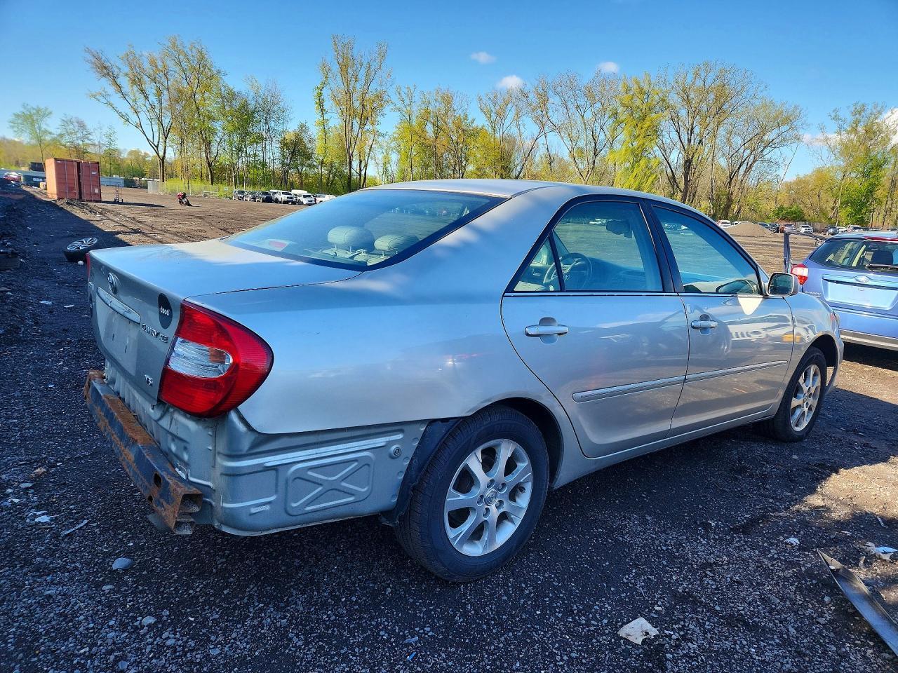 2005 Toyota Camry Xle V6 - Image 3
