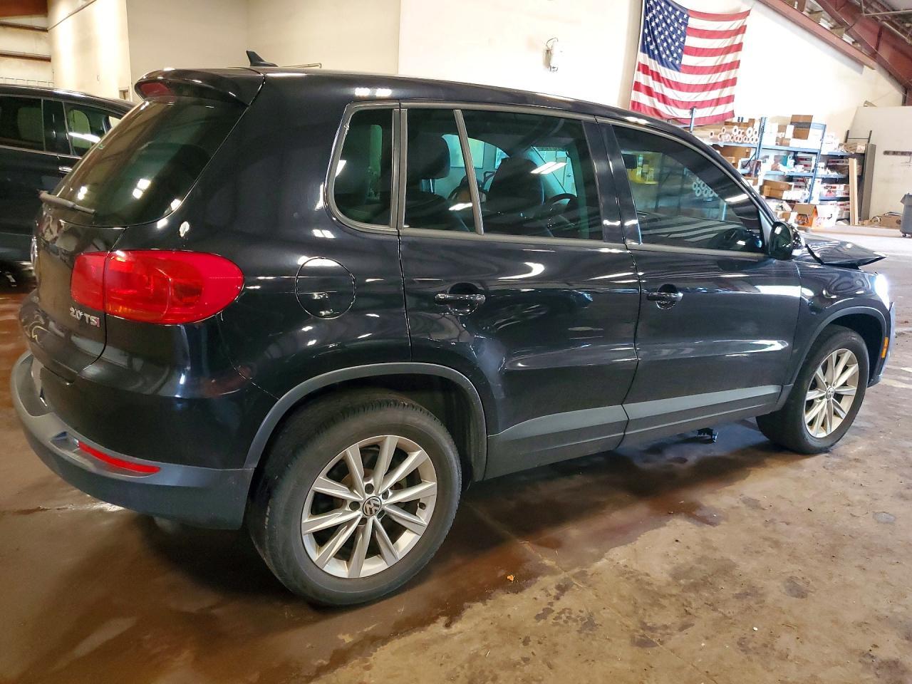 2014 Volkswagen Tiguan S - Фото 3