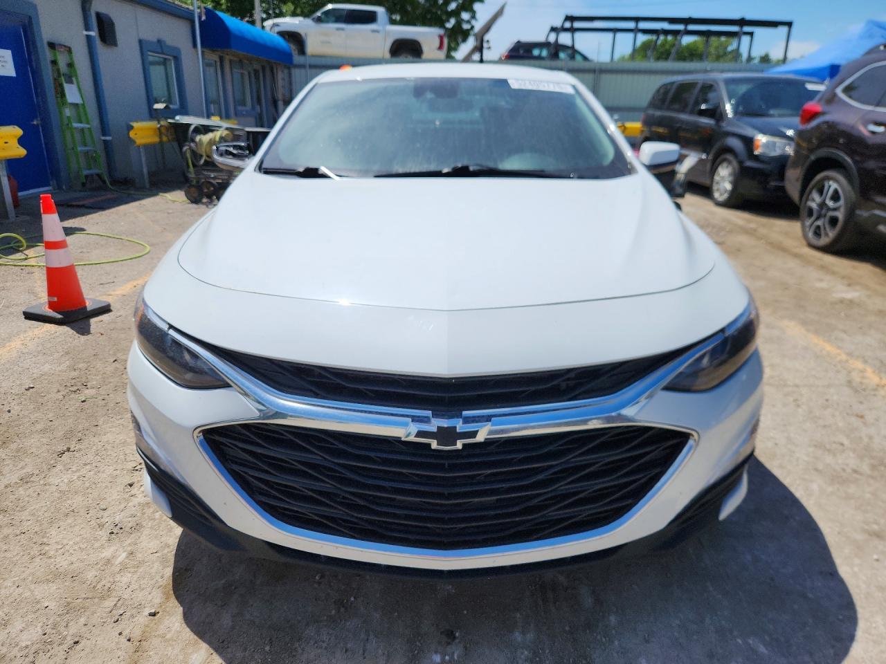 2021 Chevrolet Malibu Rs - Фото 5