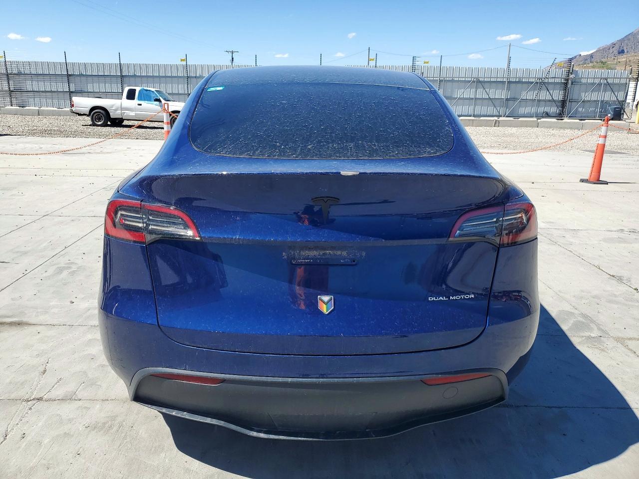 2023 Tesla Model Y - Фото 6