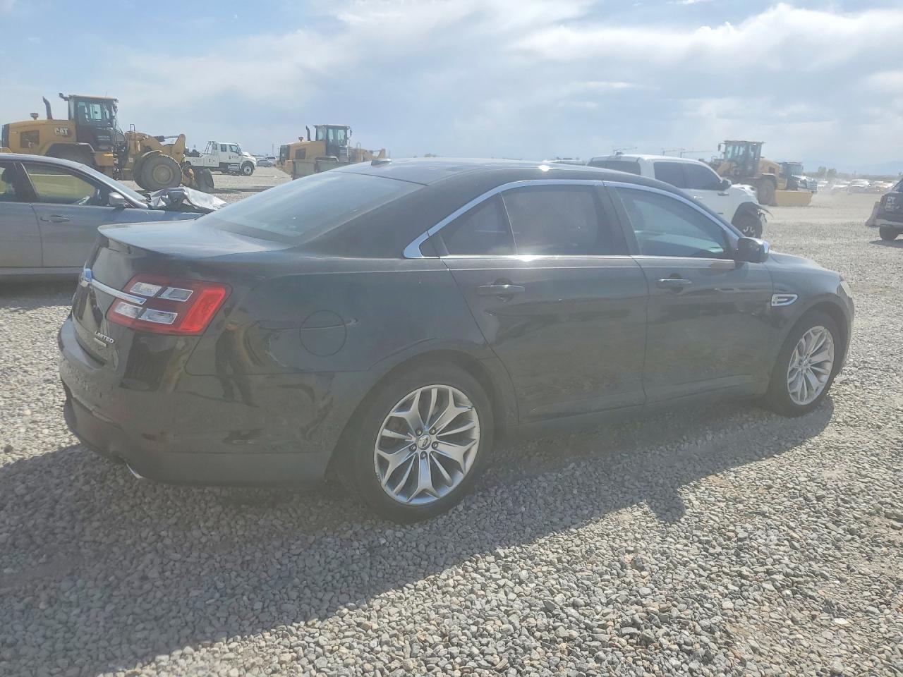 2013 Ford Taurus Limited - Фото 3