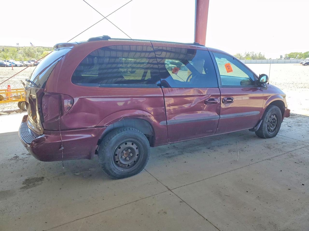 2002 Dodge Grand Caravan Sport - Image 3