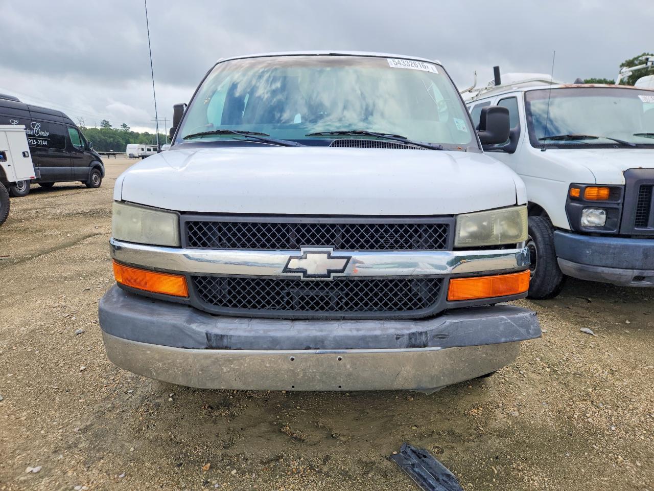 2003 Chevrolet Express G2500 - Фото 5