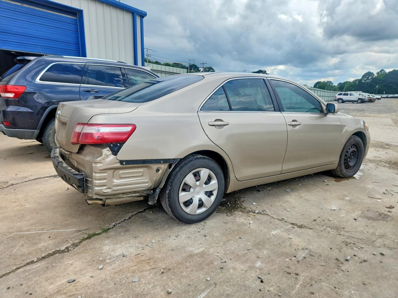 2009 Toyota Camry Base - Фото 3
