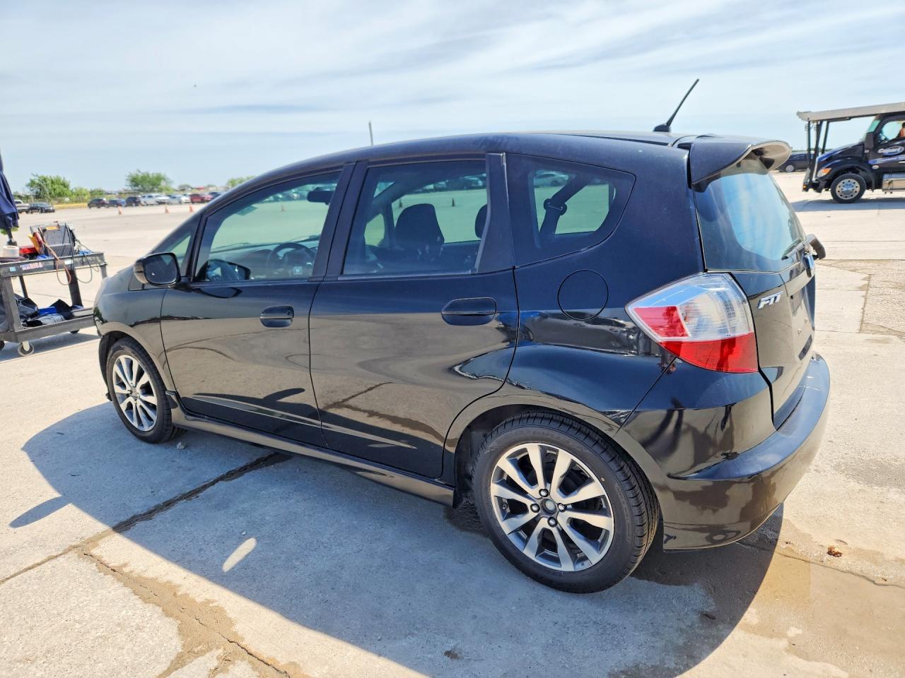 2013 Honda Fit Sport - Фото 2