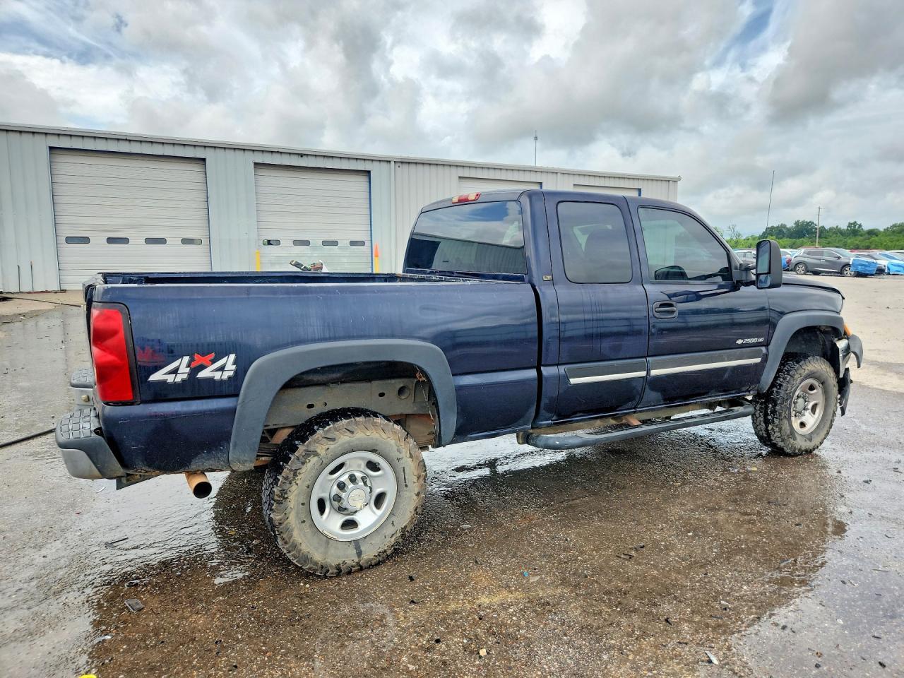 2007 Chevrolet Silverado K2500 Heavy Duty - Image 3