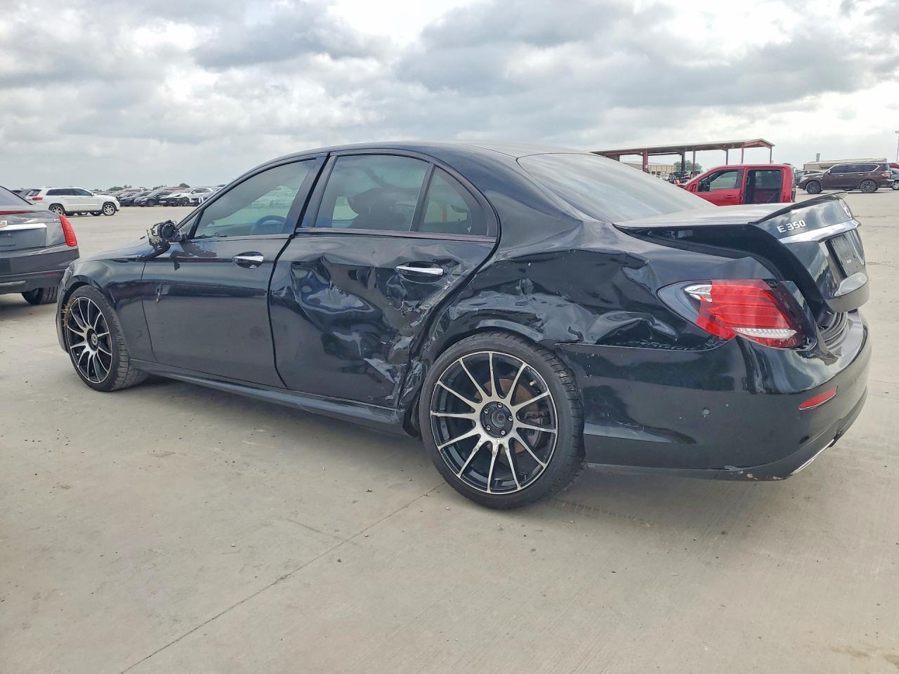 2020 Mercedes-Benz E 350 - Фото 2