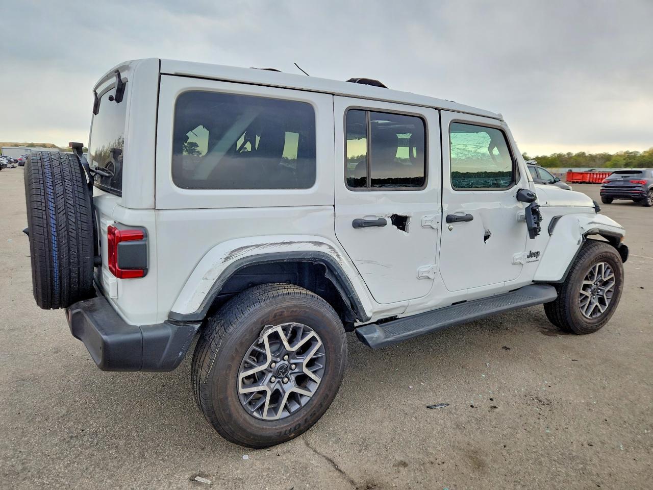 2026 Jeep Wrangler Sahara - Фото 3