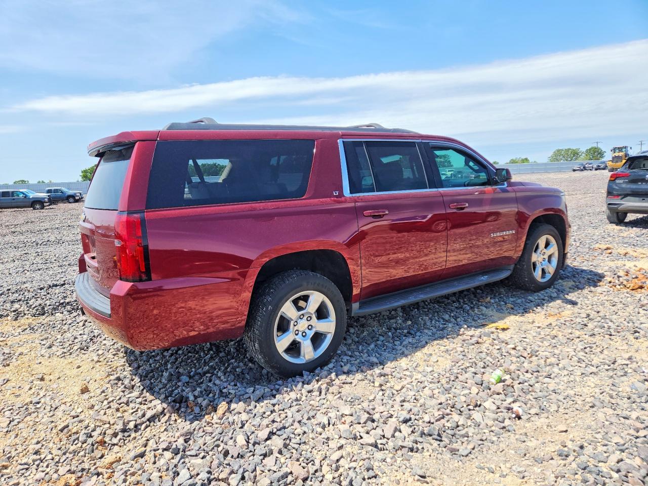 2016 Chevrolet Suburban C1500 Lt - Image 3
