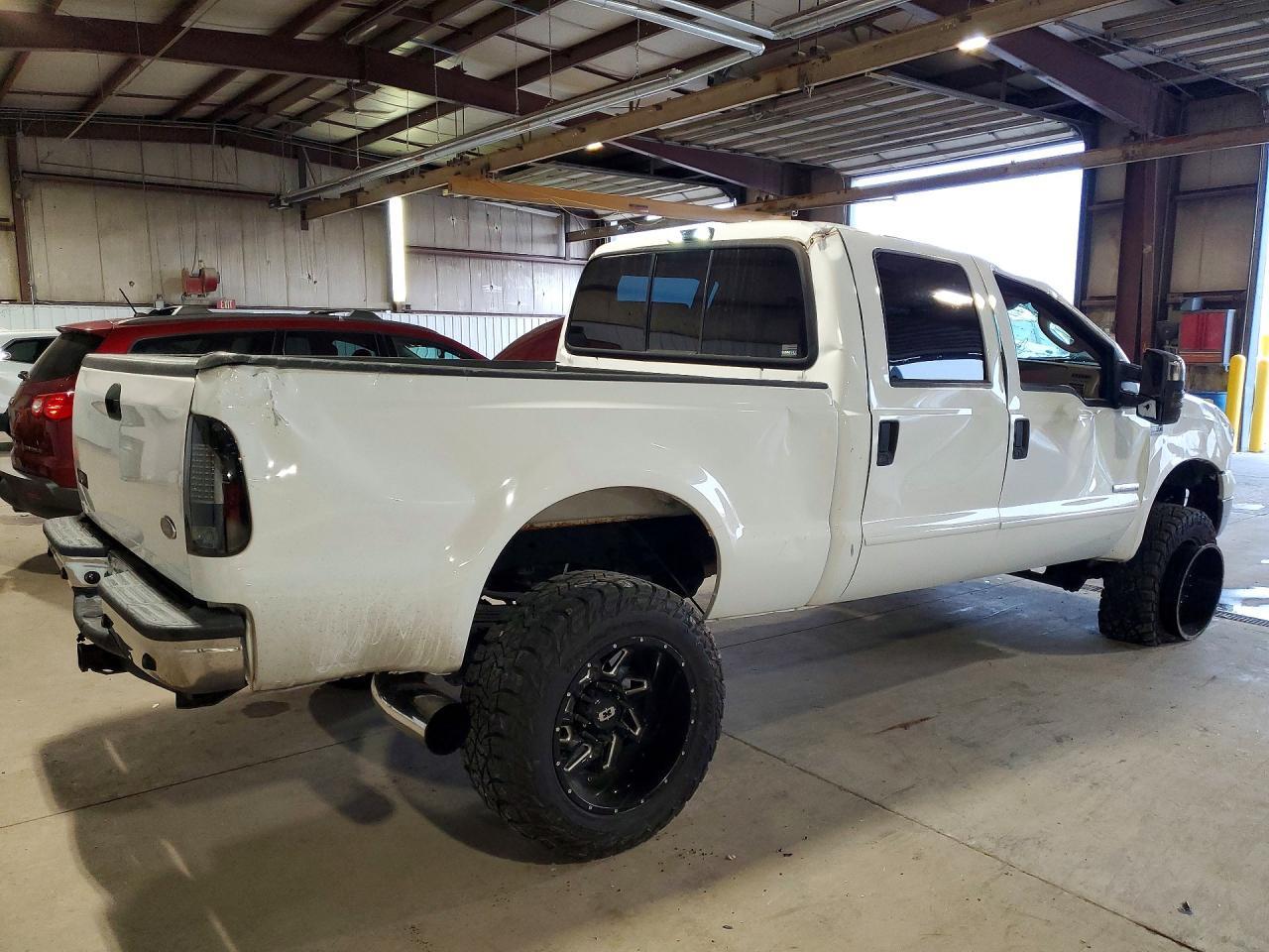 2005 Ford F250 Super Duty - Image 3