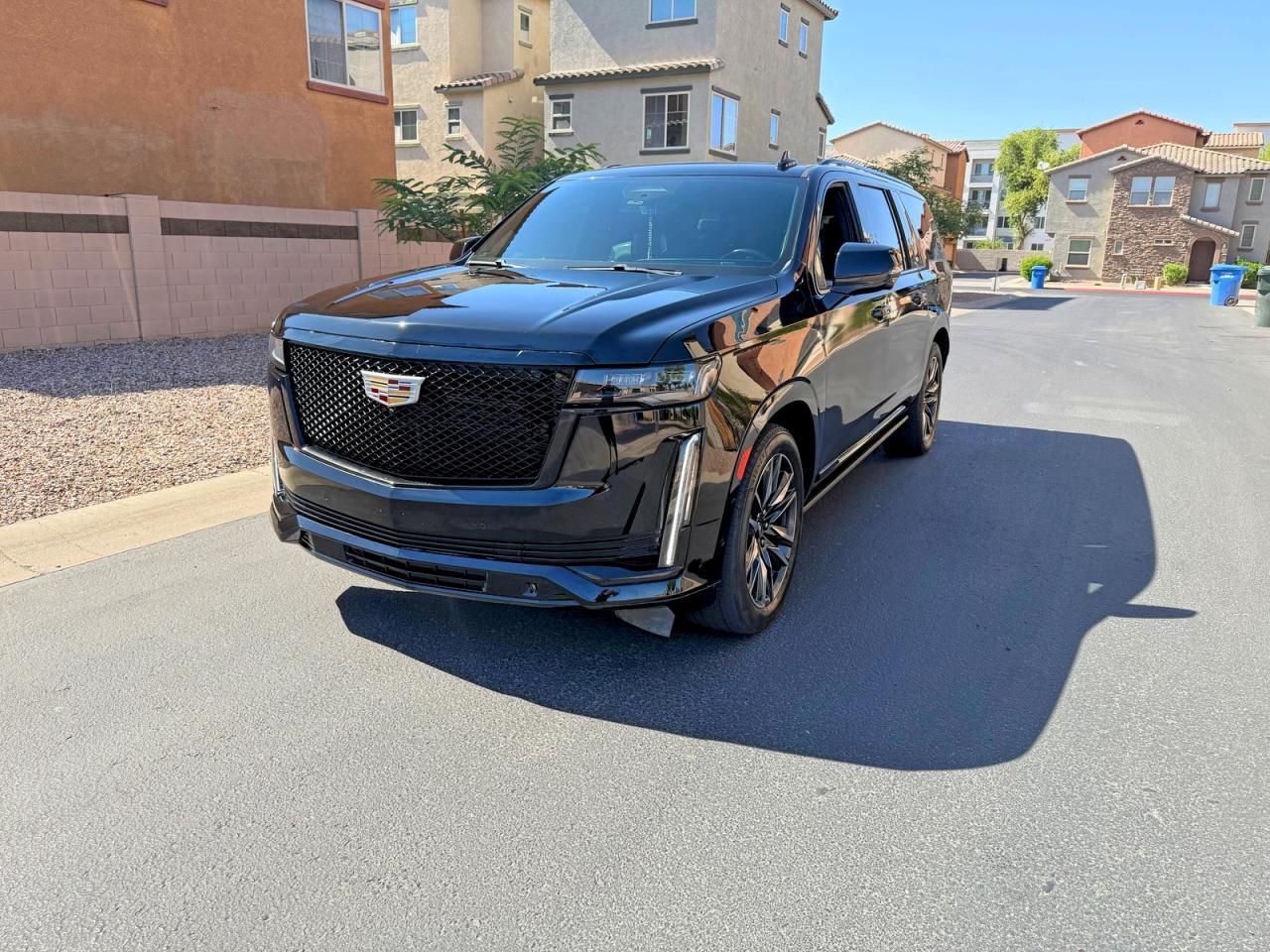 2021 Cadillac Escalade Esv Sport Platinum - Image 2
