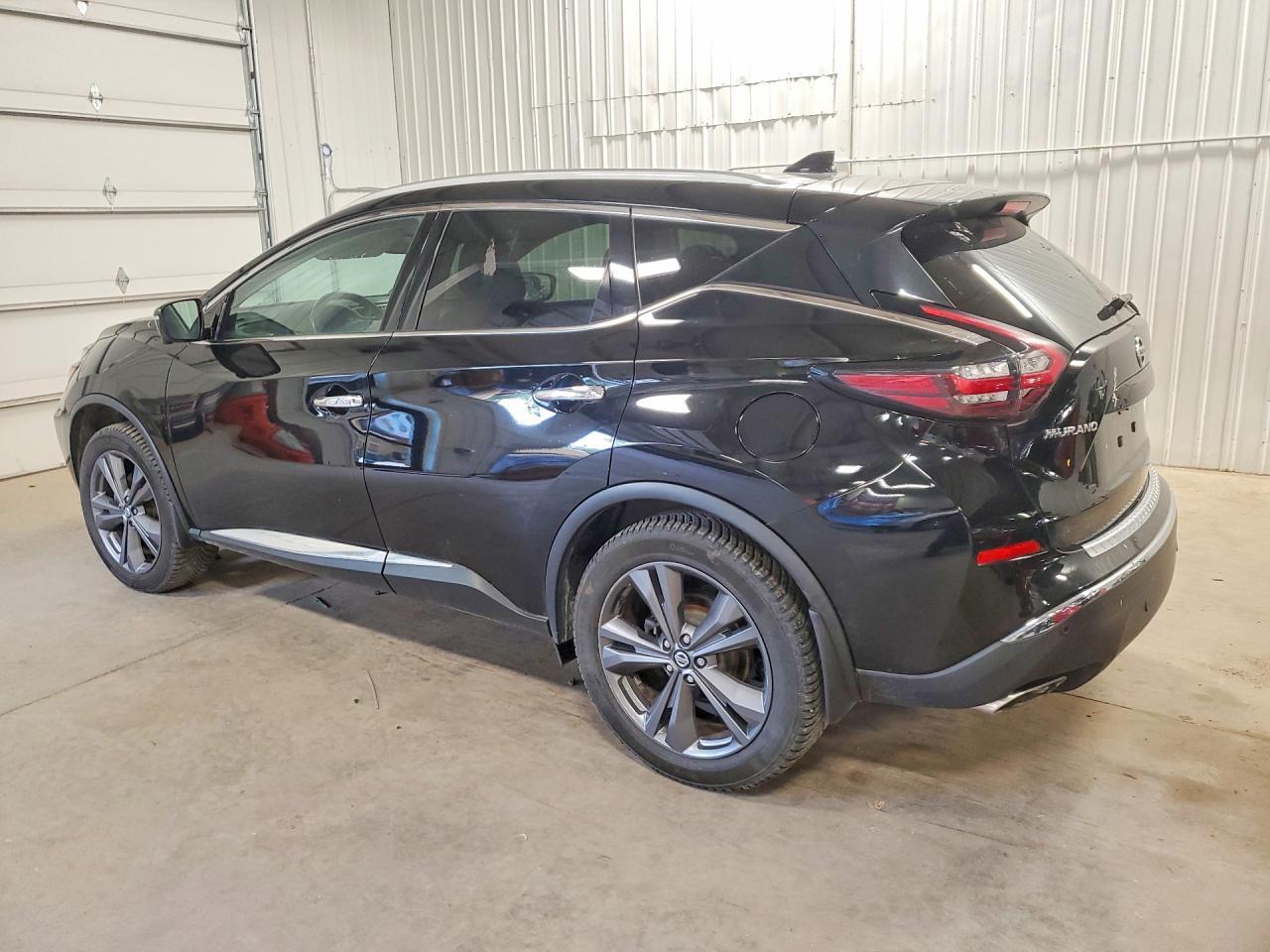 2020 Nissan Murano Platinum - Image 2