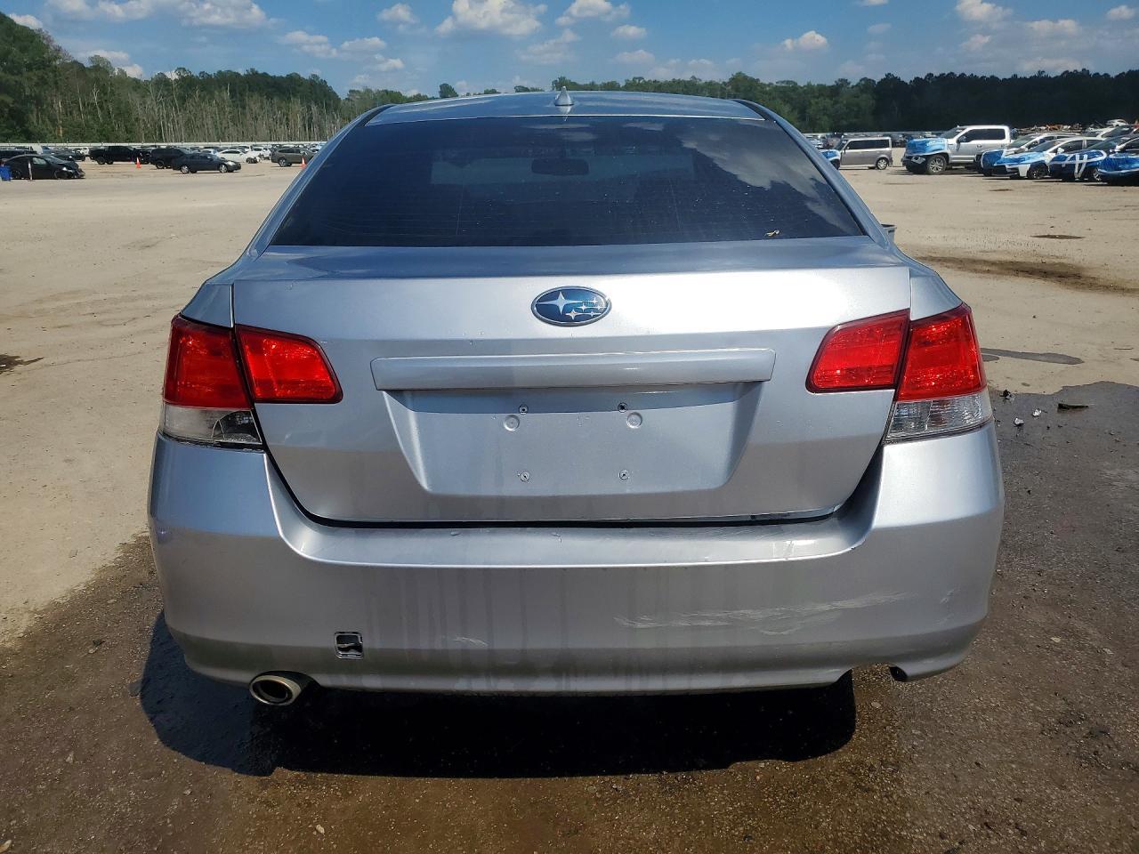 2013 Subaru Legacy 2.5I Limited - Image 6