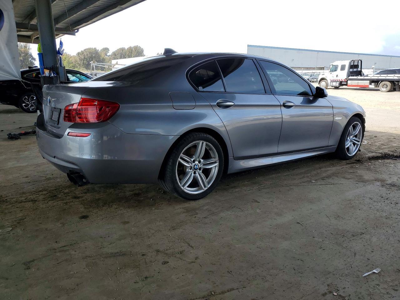 2016 BMW 550 I - Фото 3