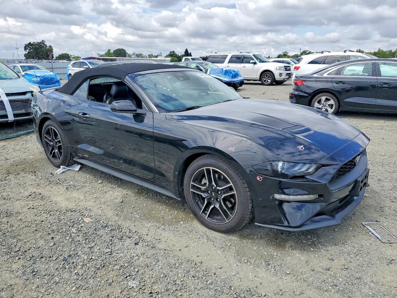 2022 Ford Mustang - Фото 4