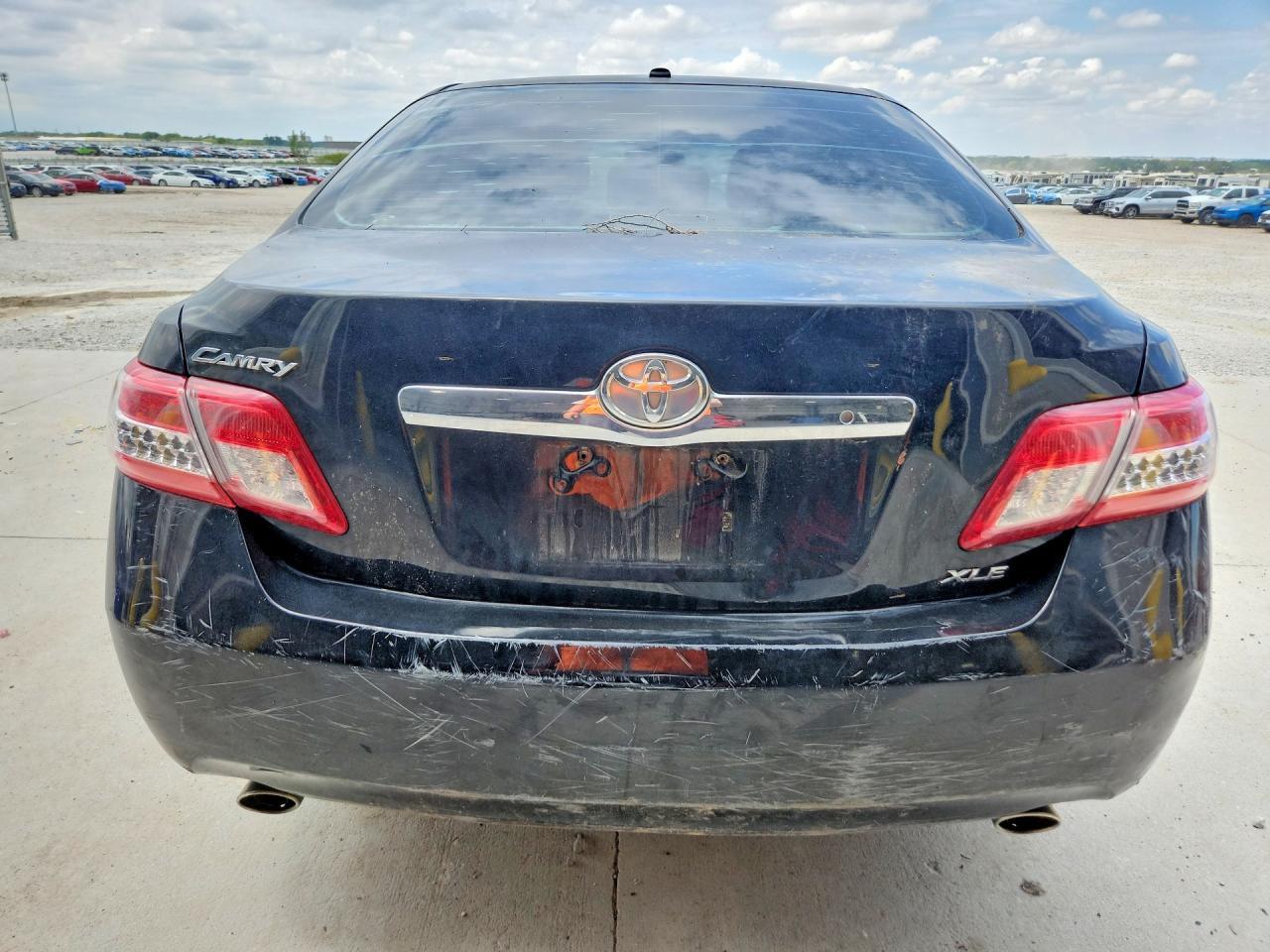 2010 Toyota Camry Xle V6 - Фото 6