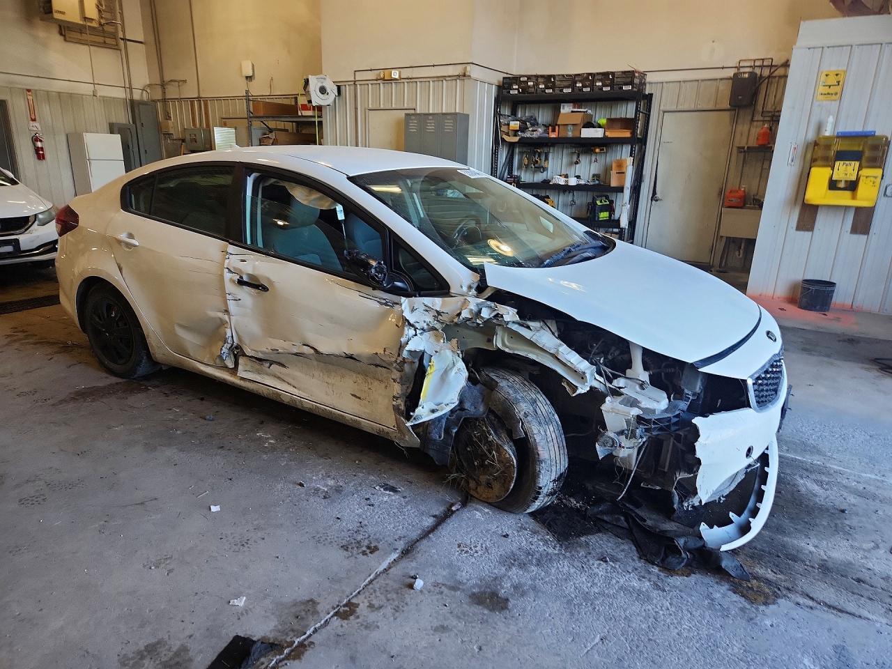 2017 Kia Forte Lx - Фото 4