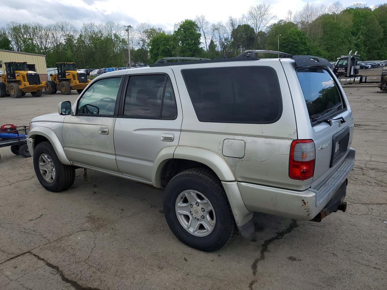 2000 Toyota 4Runner Sr5 - Image 2
