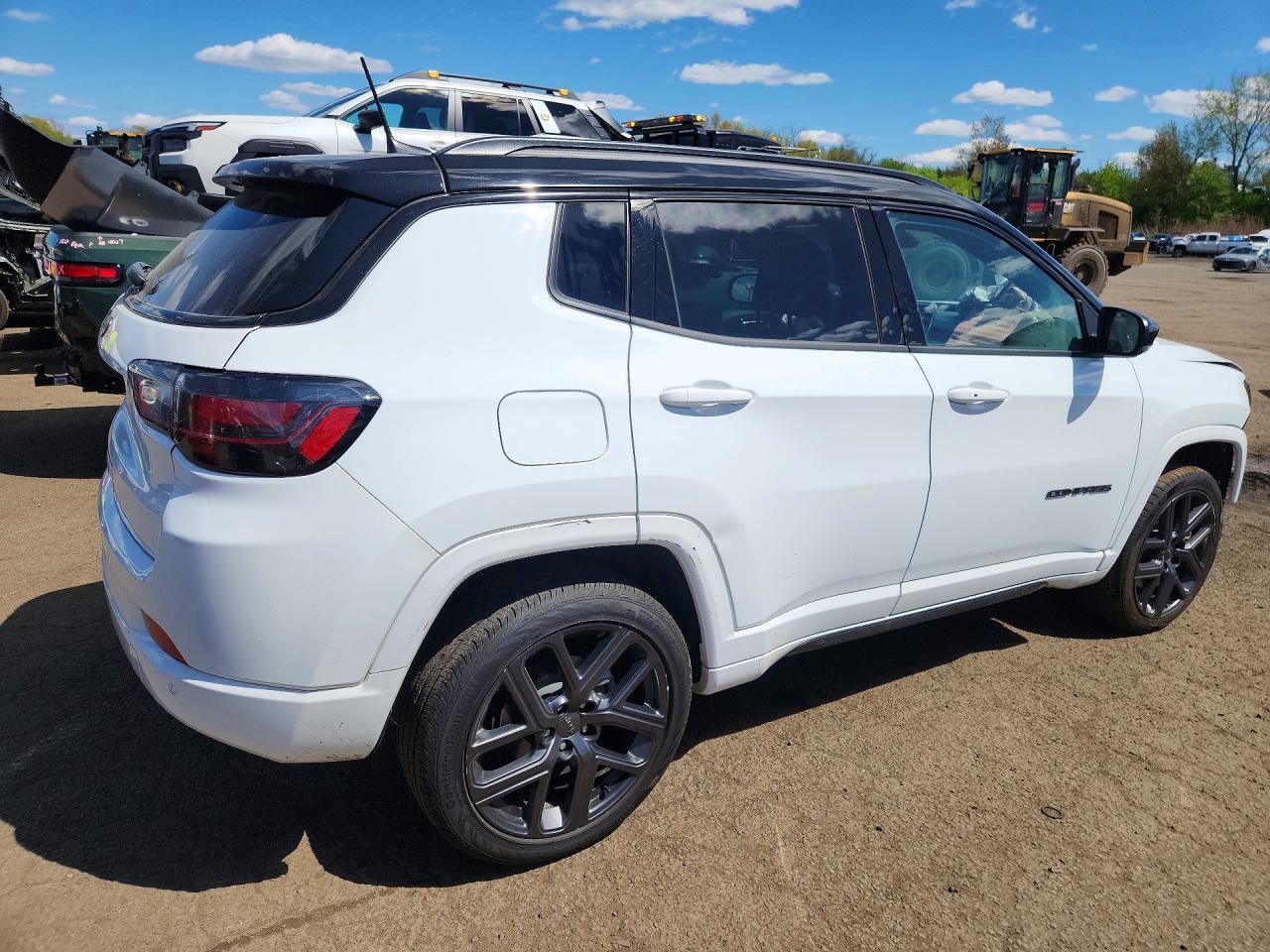 2024 Jeep Compass Limited - Image 3