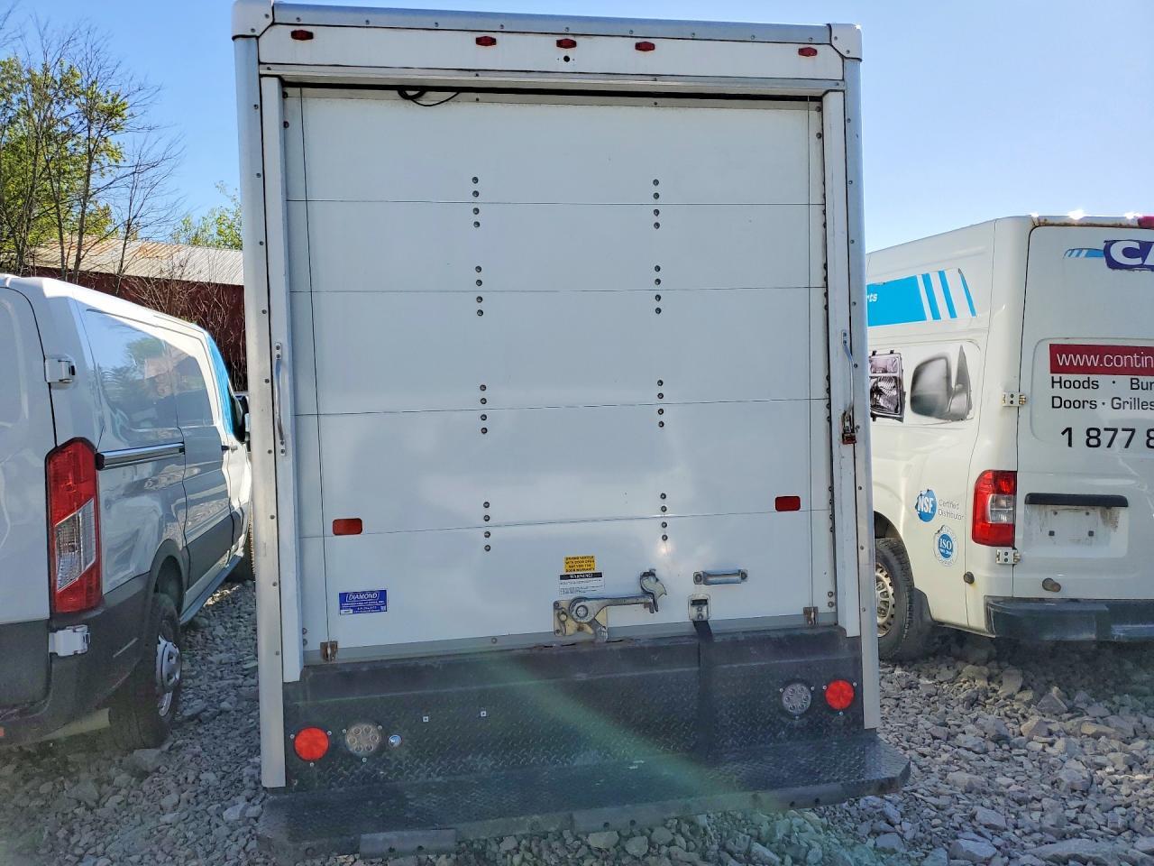 2024 Chevrolet Express Delivery Truck - Image 6