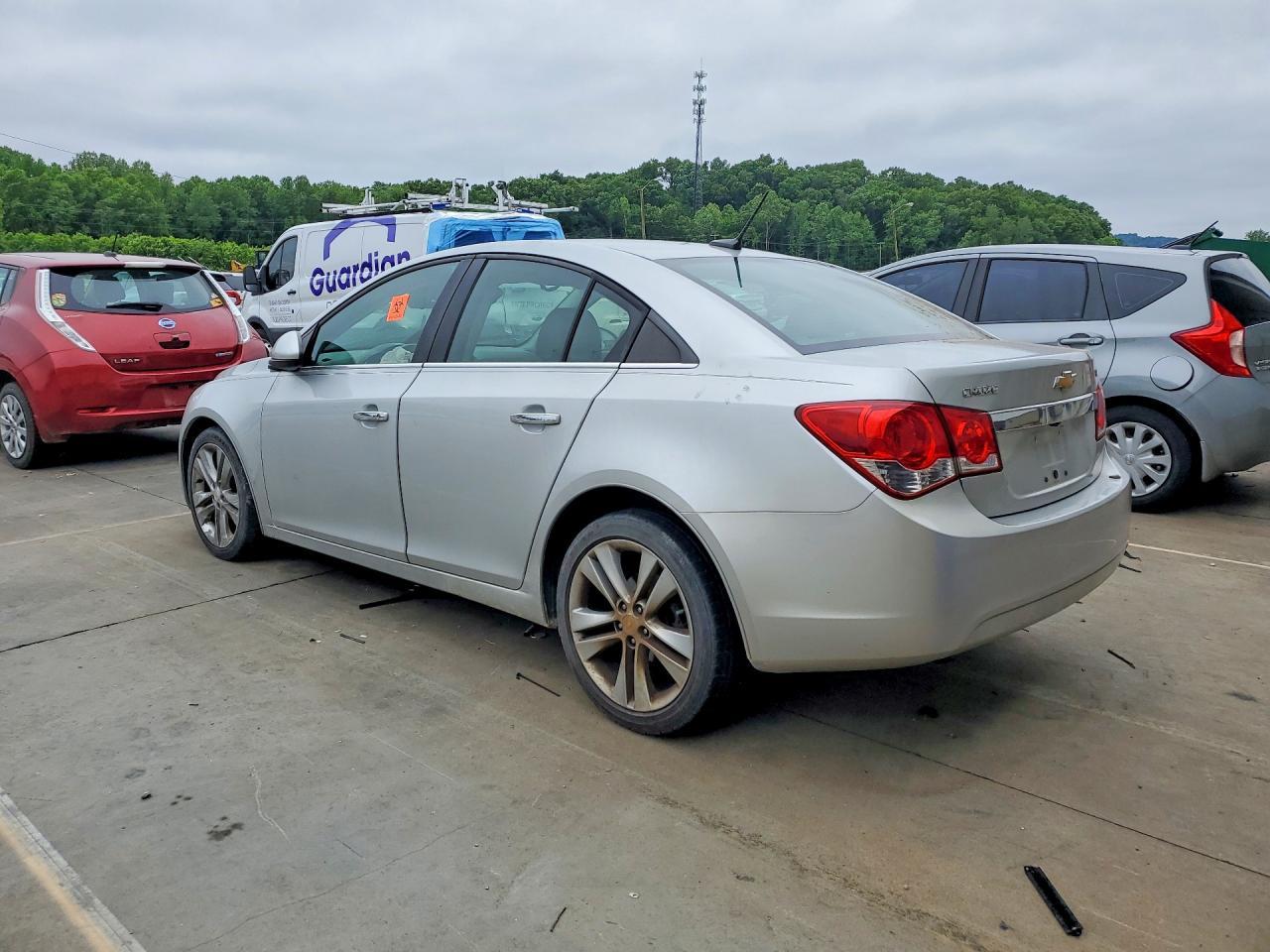 2013 Chevrolet Cruze - Фото 2
