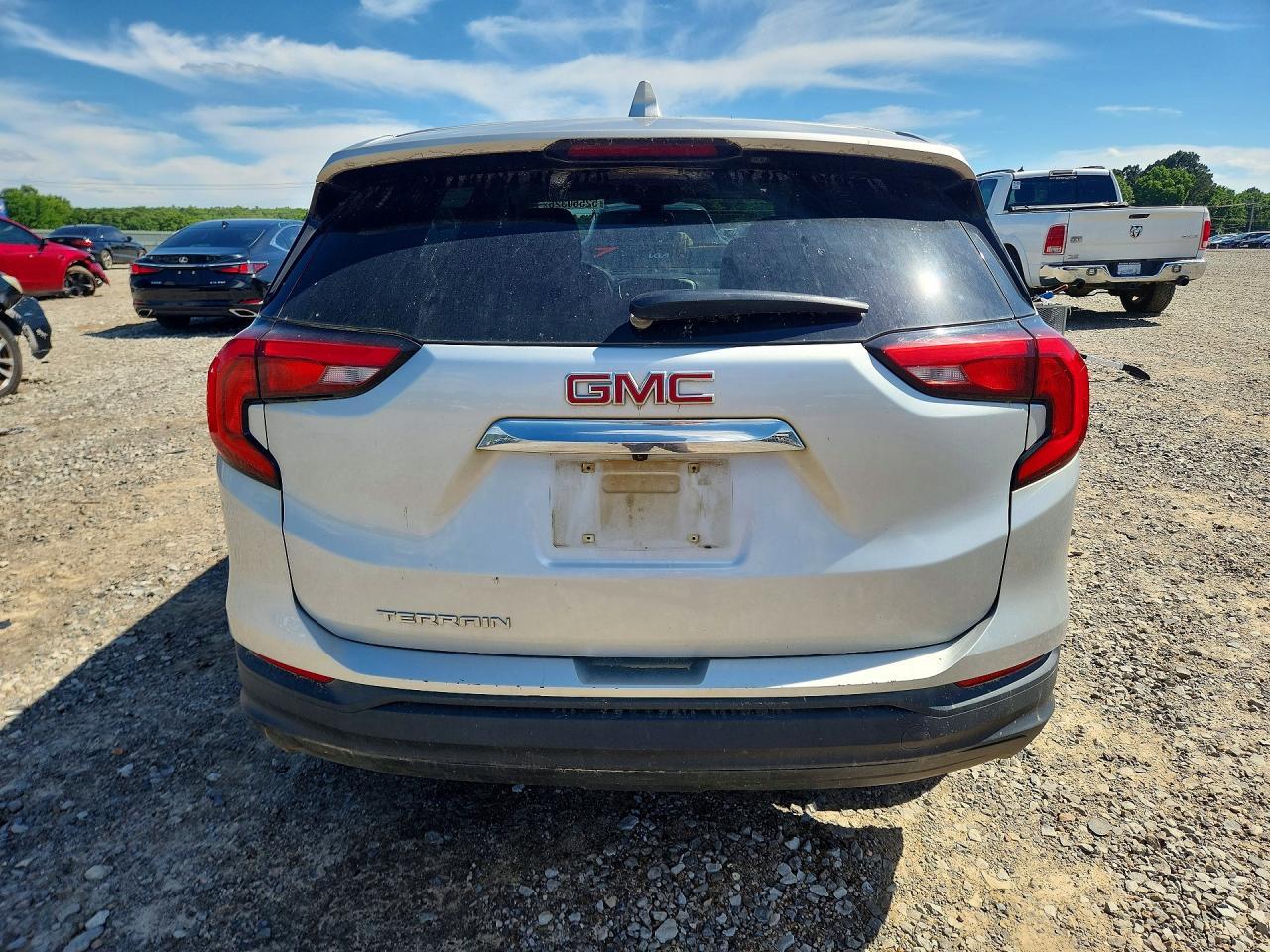 2021 GMC Terrain Sle - Image 6