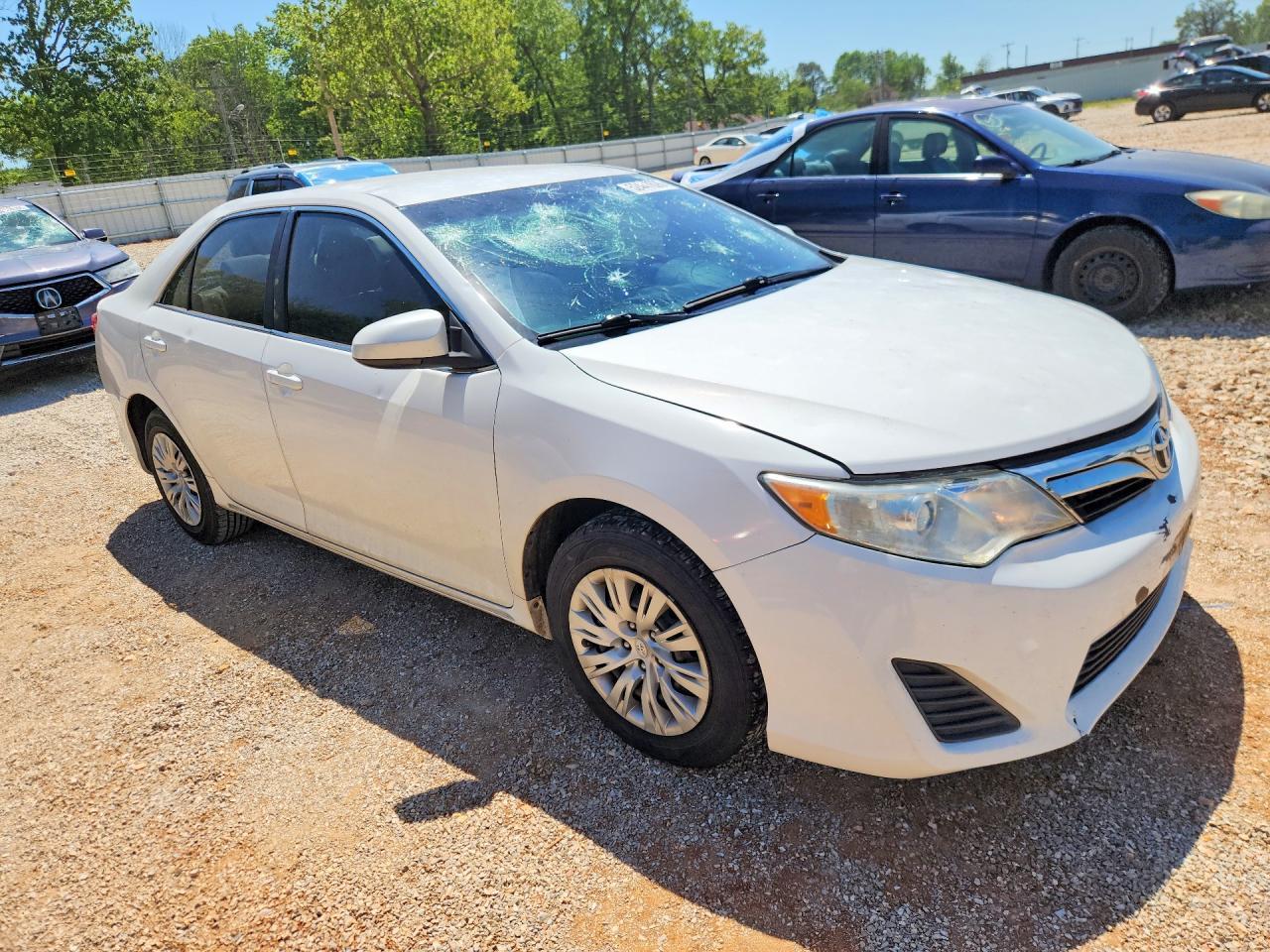 2012 Toyota Camry Le - Фото 4