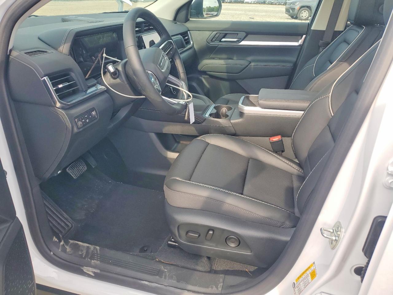 2026 GMC Terrain Denali - Image 7