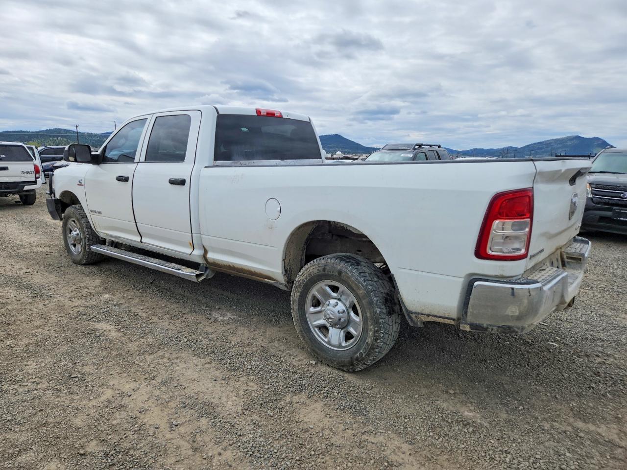 2022 Ram 2500 Tradesman - Фото 2