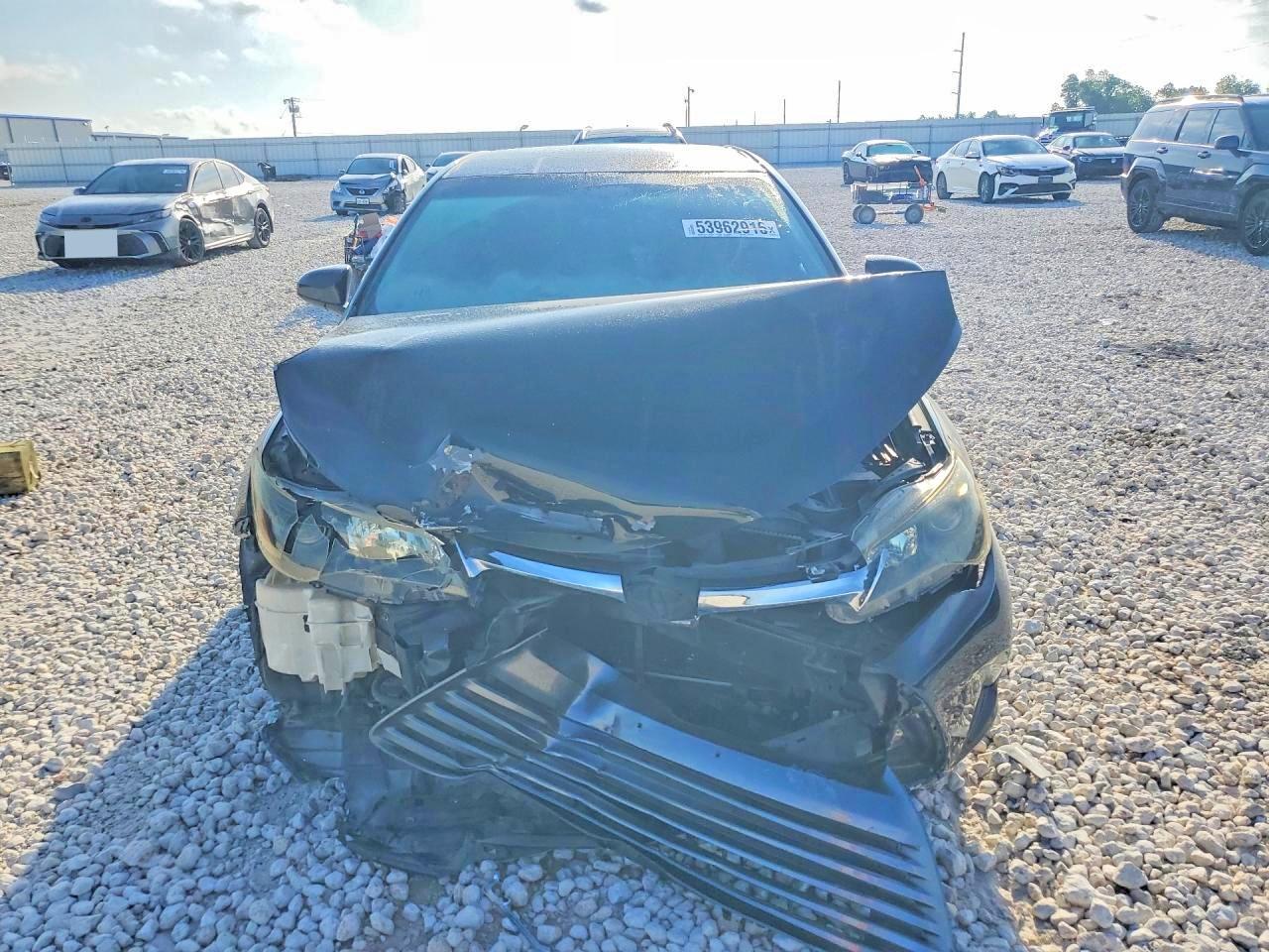 2017 Toyota Camry Le - Image 5