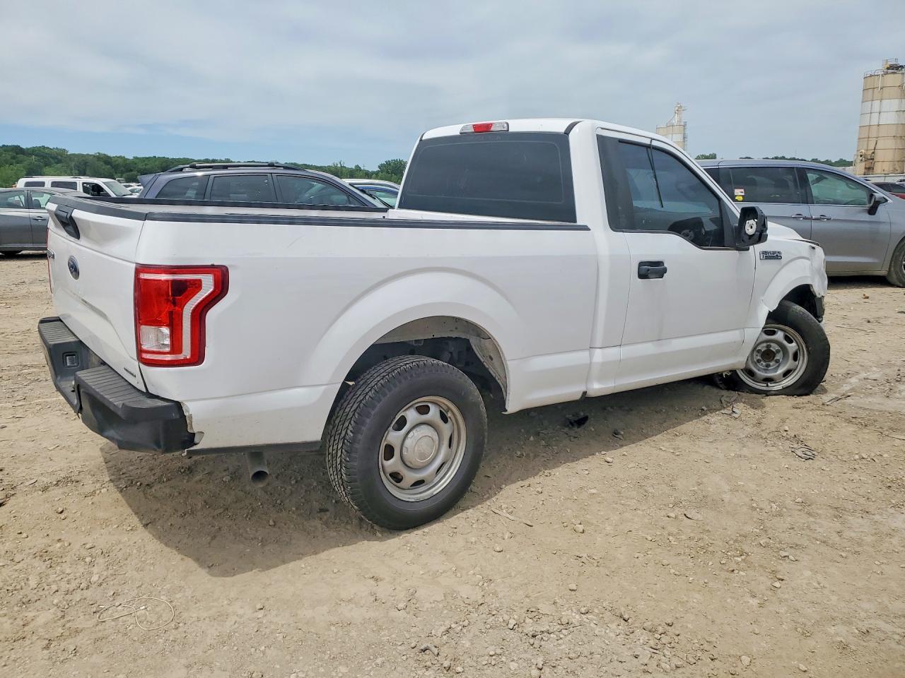 2016 Ford F150 - Фото 3