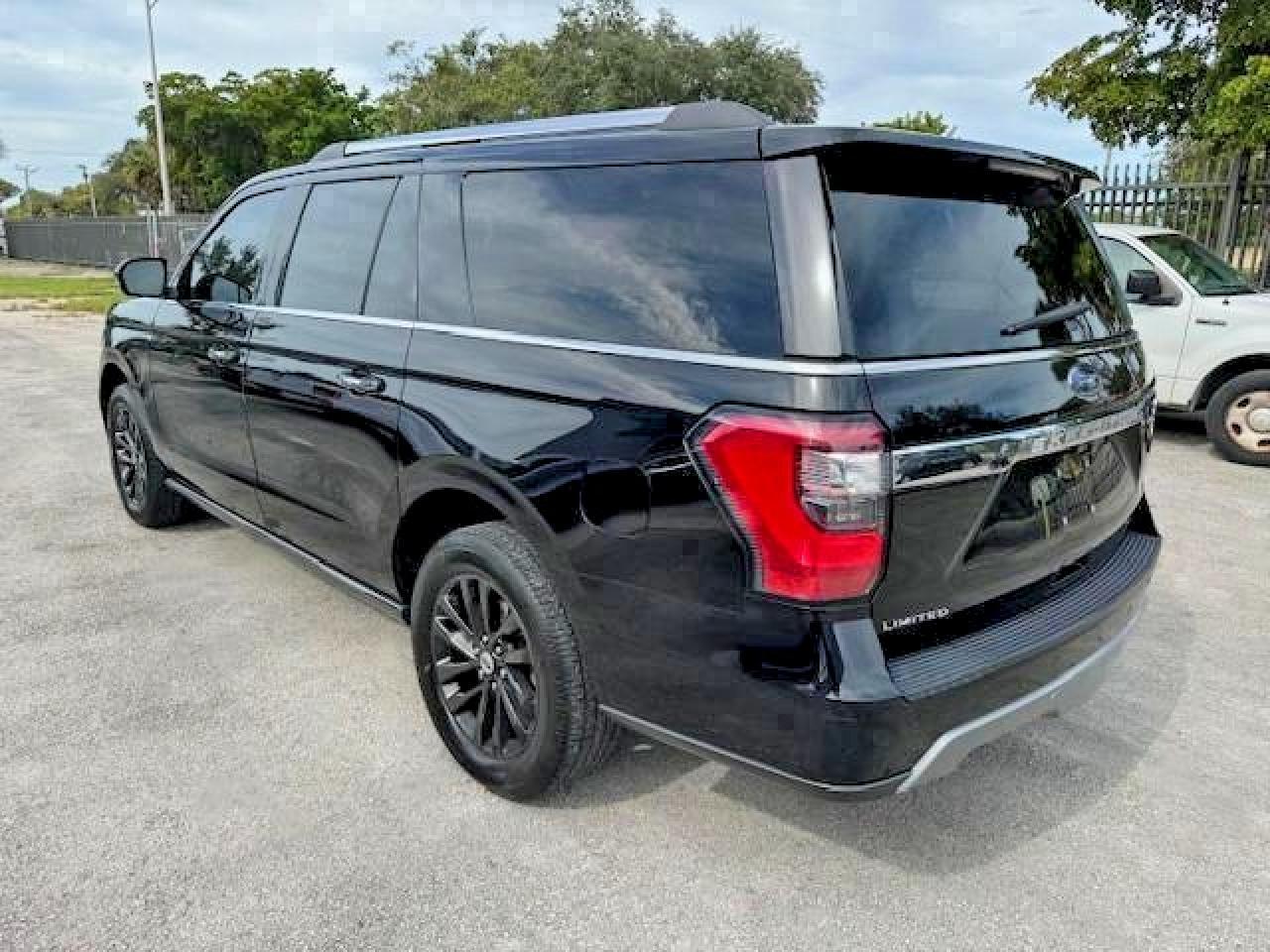 2019 Ford Expedition Max Limited - Image 2