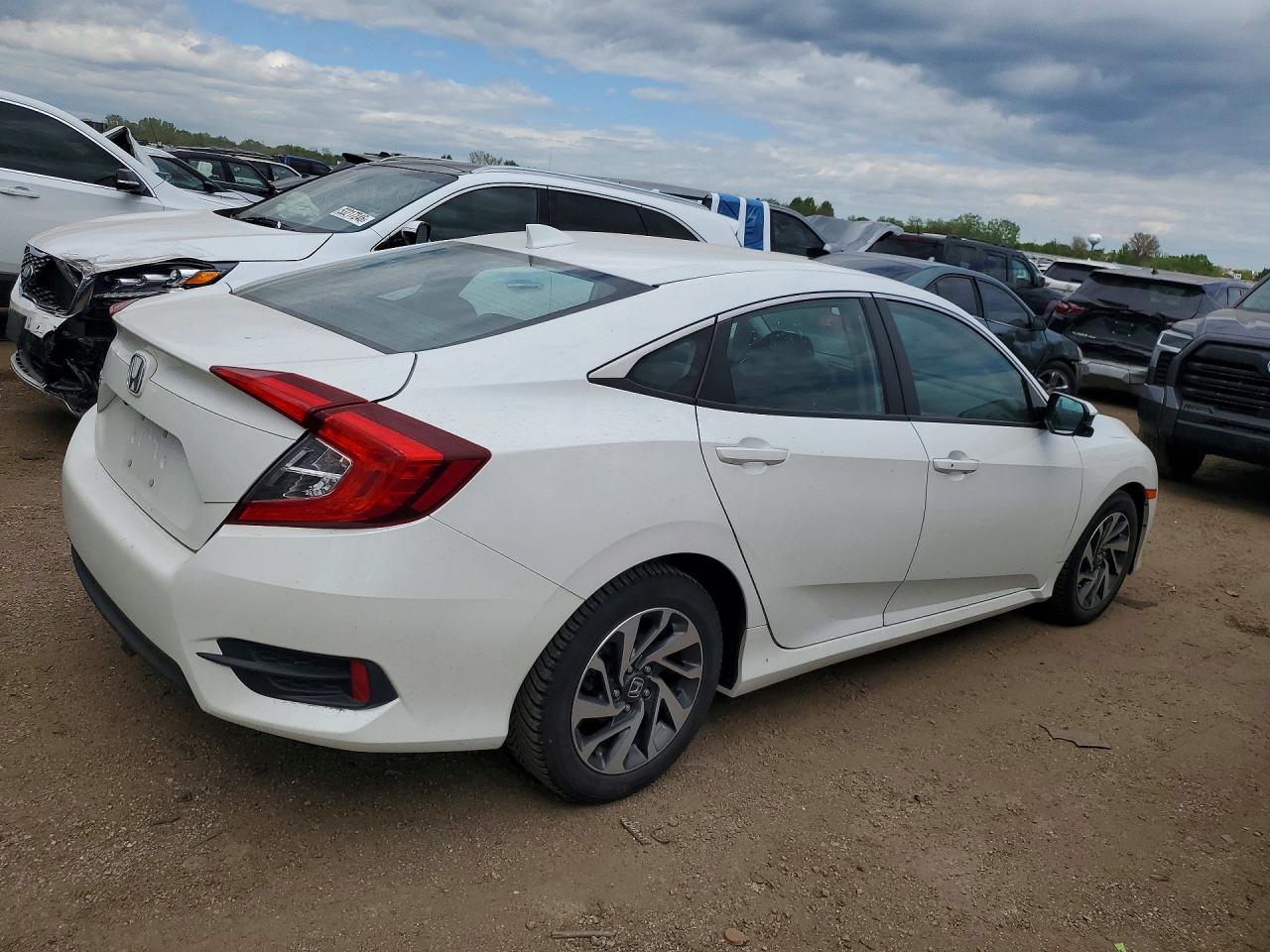 2017 Honda Civic Ex - Фото 3