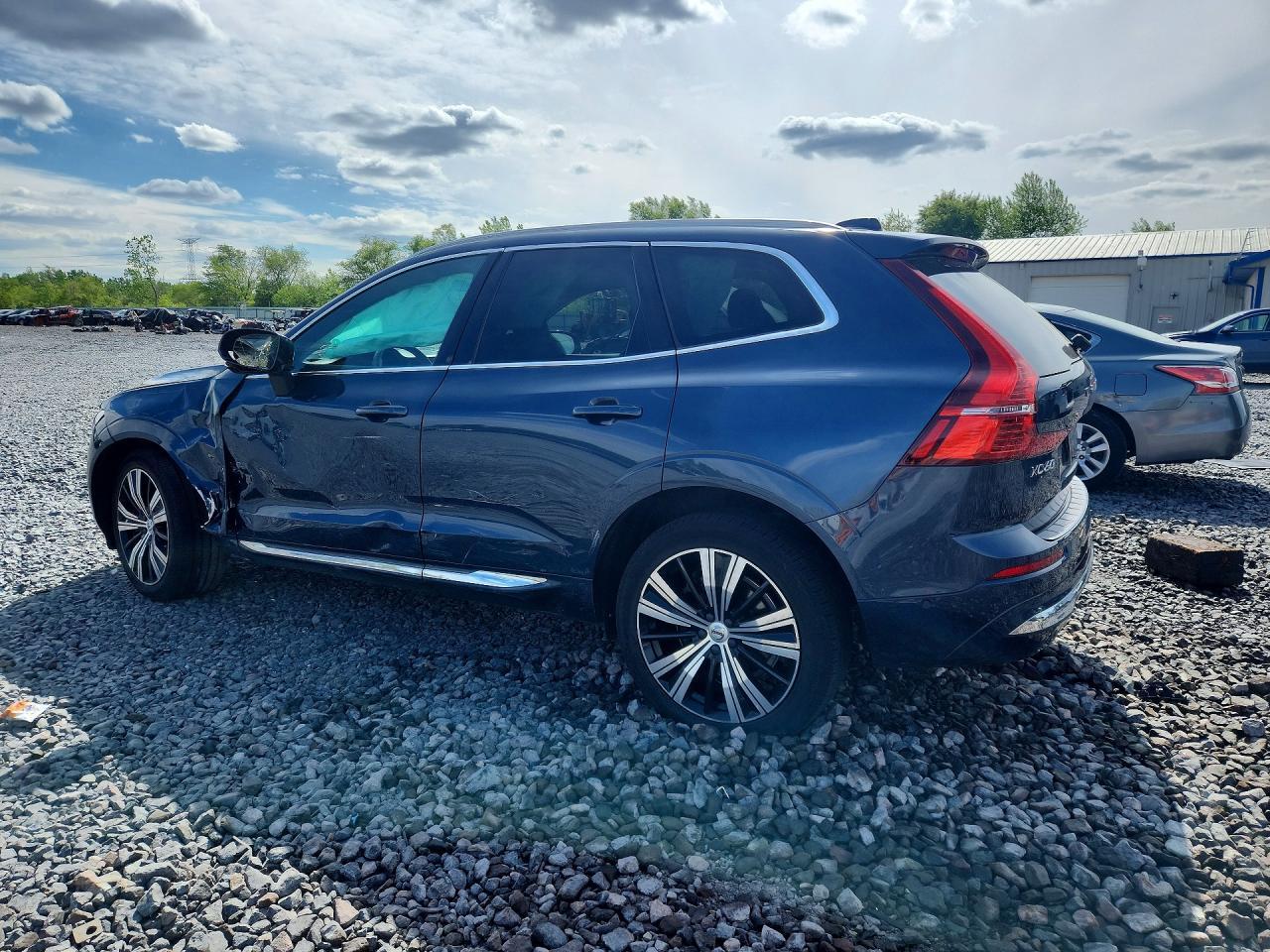 2022 Volvo Xc60 B6 Inscription - Фото 2
