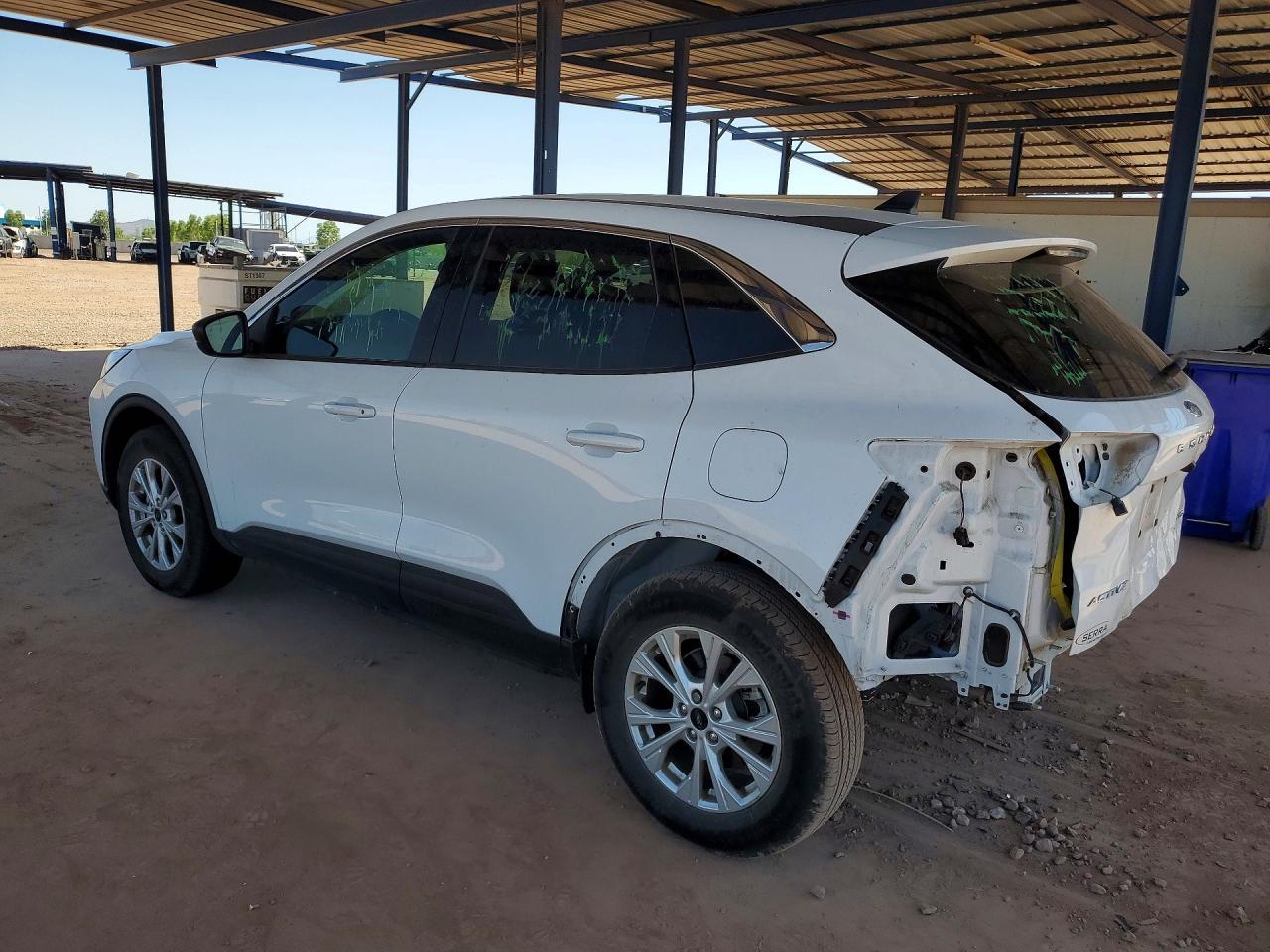 2024 Ford Escape Active - Image 2