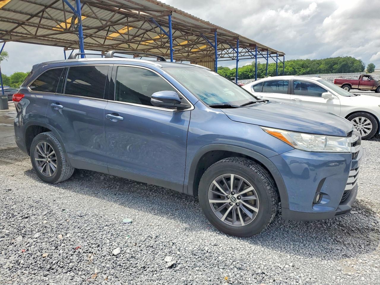 2019 Toyota Highlander Xle - Image 4