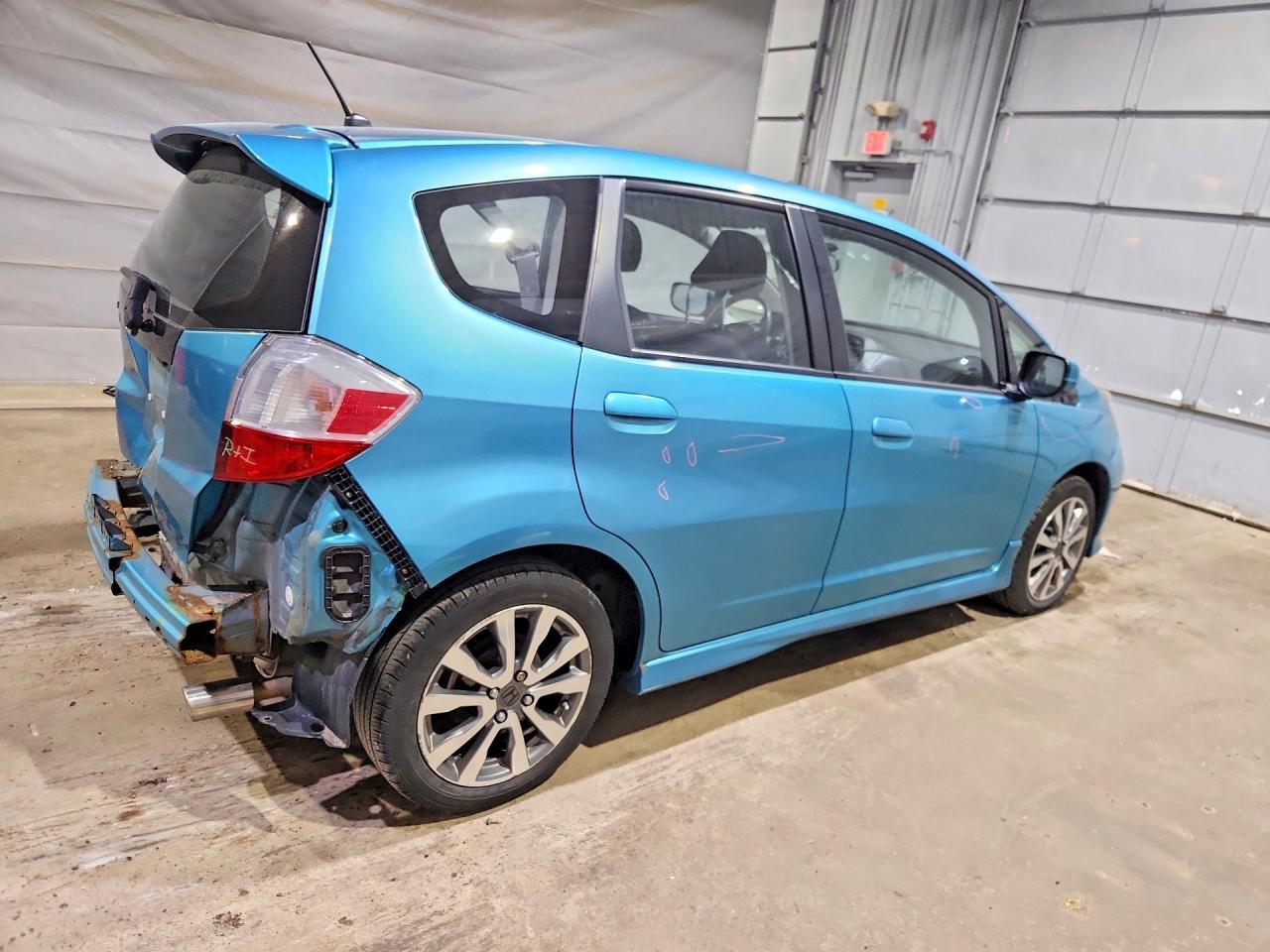 2013 Honda Fit Sport - Фото 3