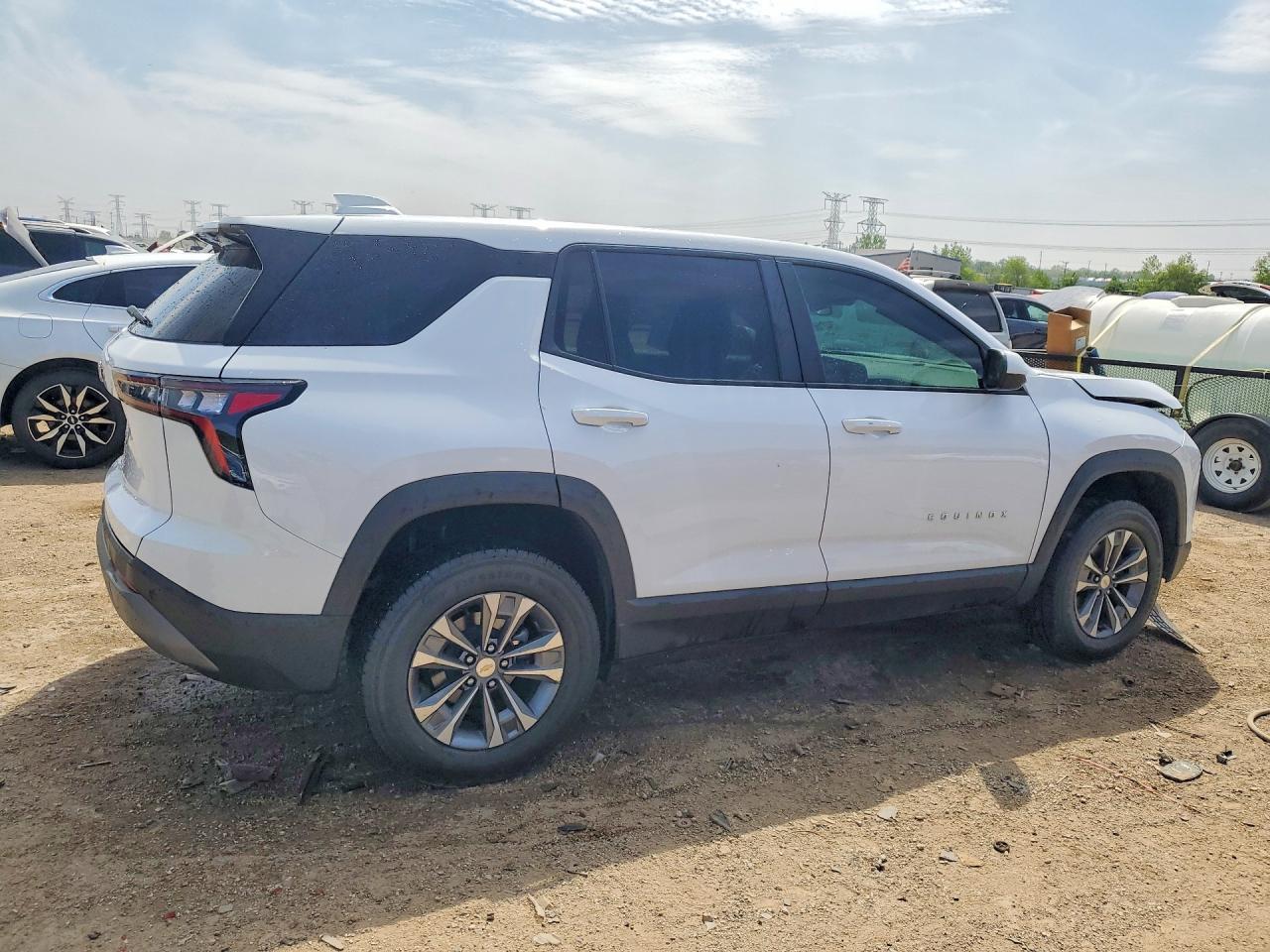 2025 Chevrolet Equinox Lt - Image 3