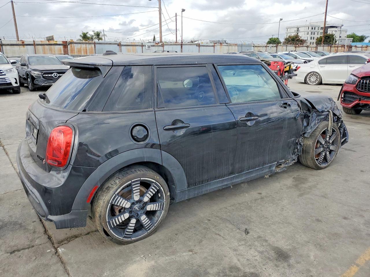 2023 Mini Cooper S - Фото 3