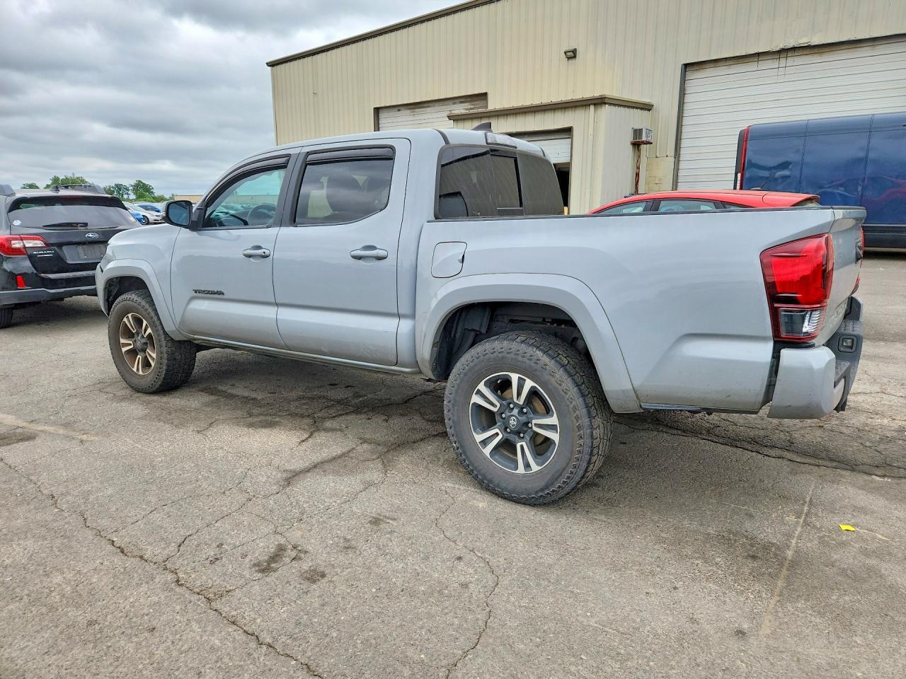 2018 Toyota Tacoma Trd Sport - Image 2