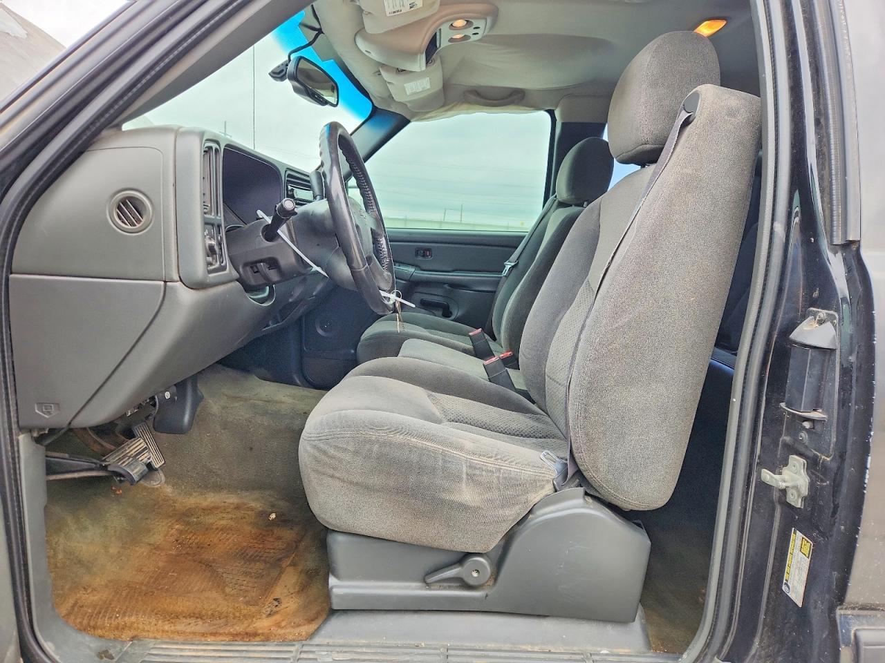 2005 Chevrolet Silverado C1500 - Image 7