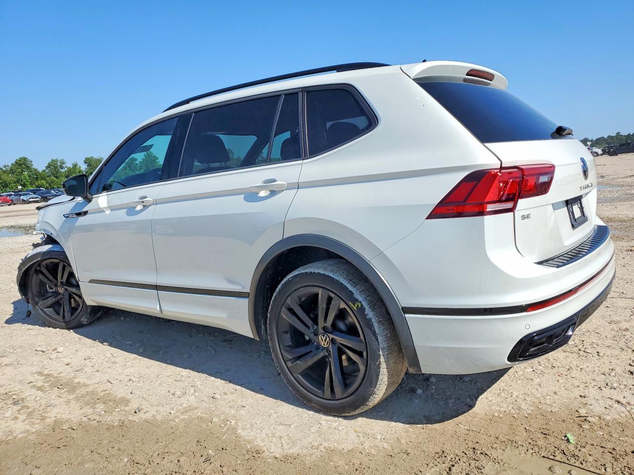 2023 Volkswagen Tiguan Se R-Line Black - Фото 2