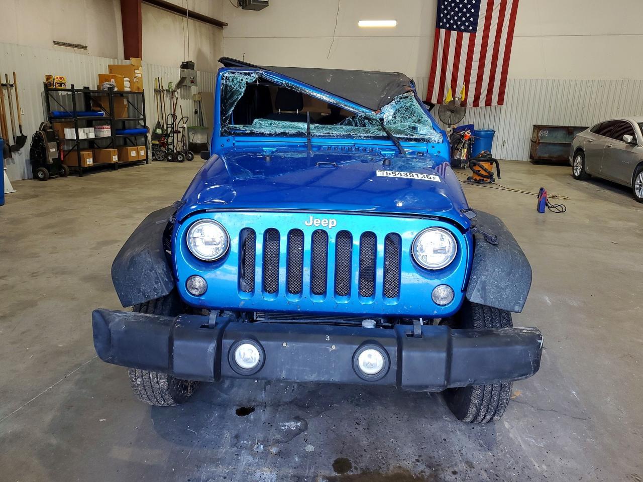 2015 Jeep Wrangler Sport - Фото 5
