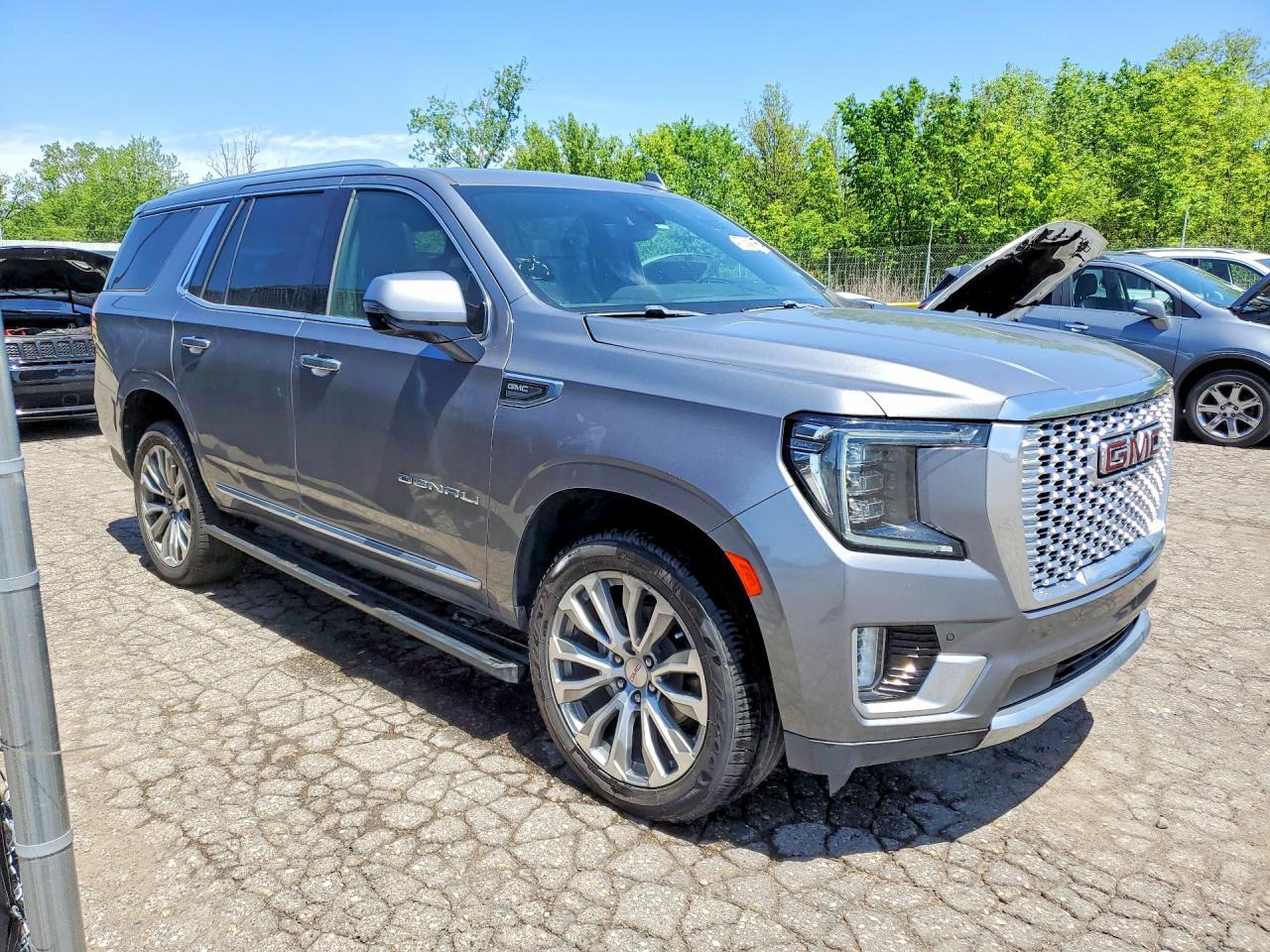 2021 GMC Yukon Denali - Image 4