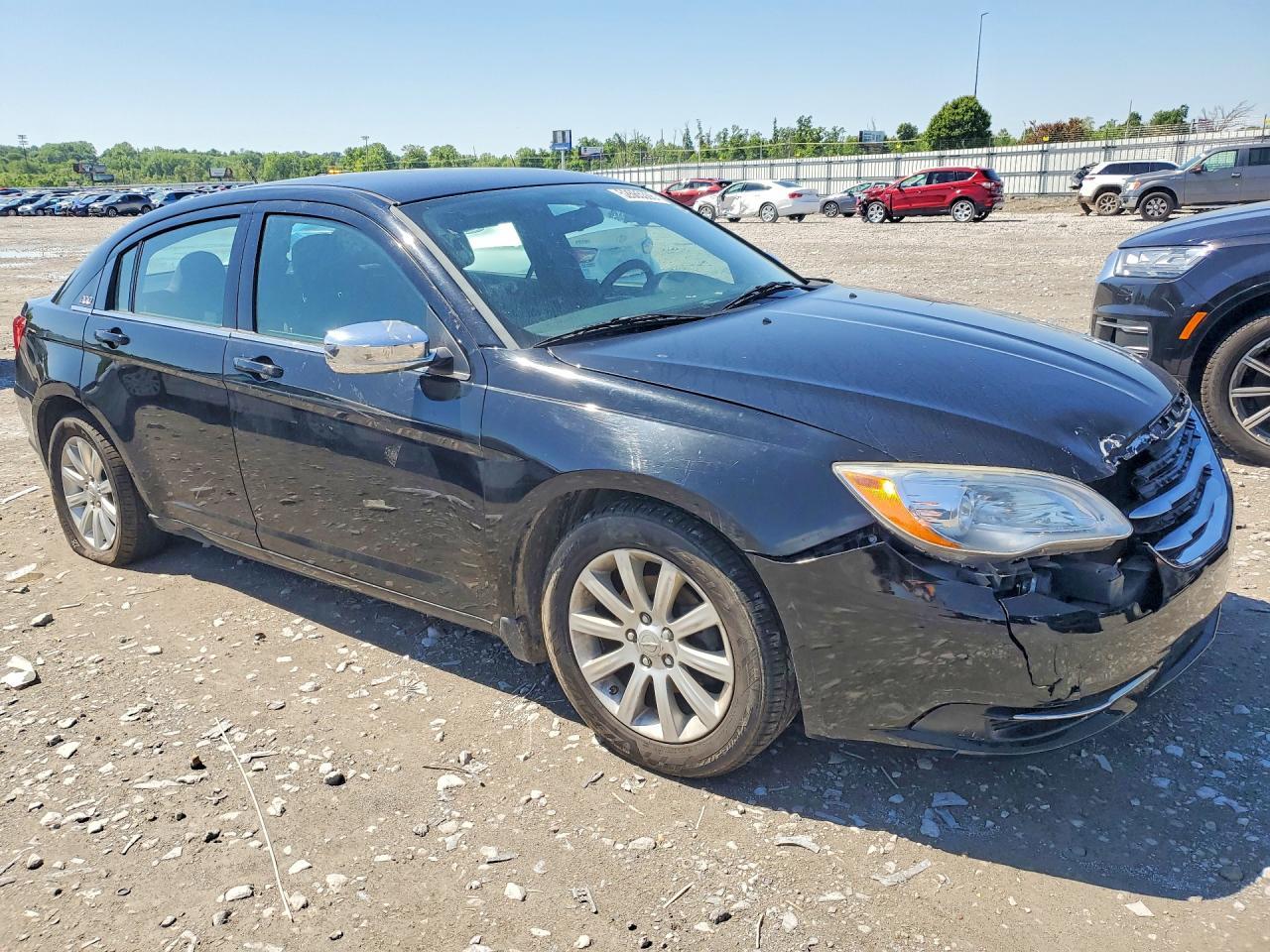 2014 Chrysler 200 Lx - Фото 4