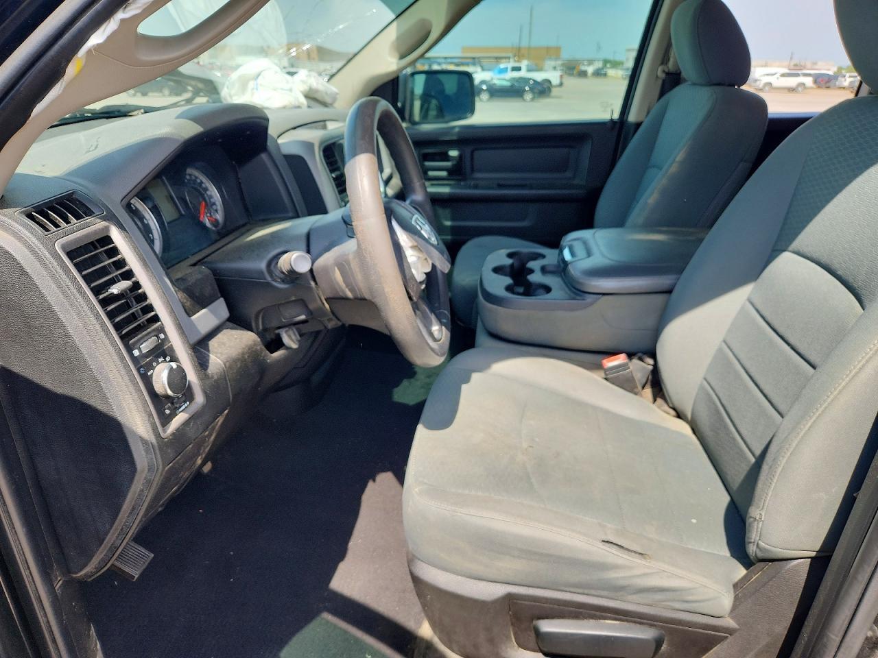 2020 Ram 1500 Classic Tradesman - Фото 7