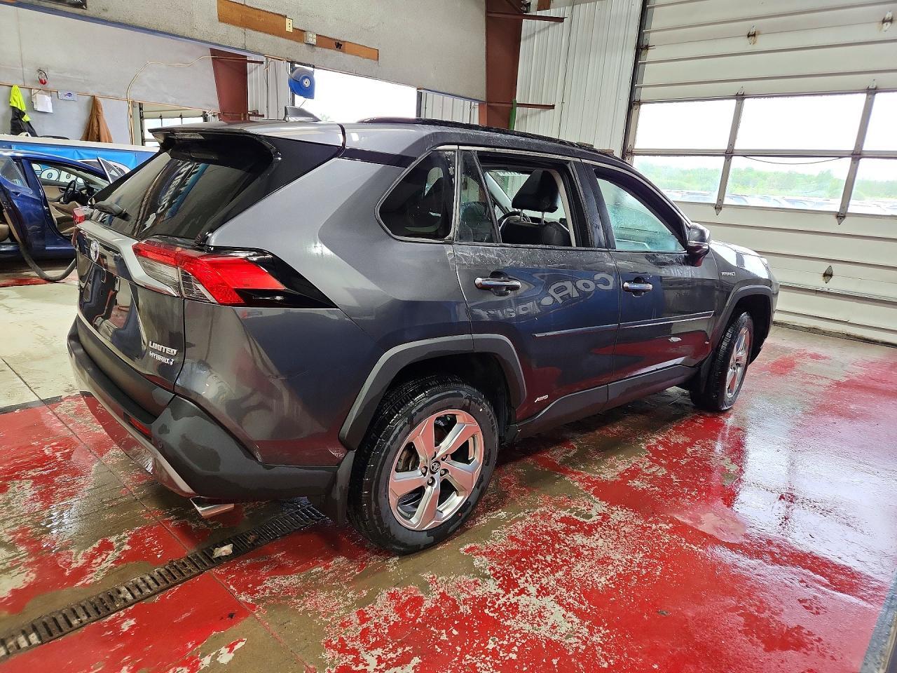 2021 Toyota Rav4 Limited - Фото 3