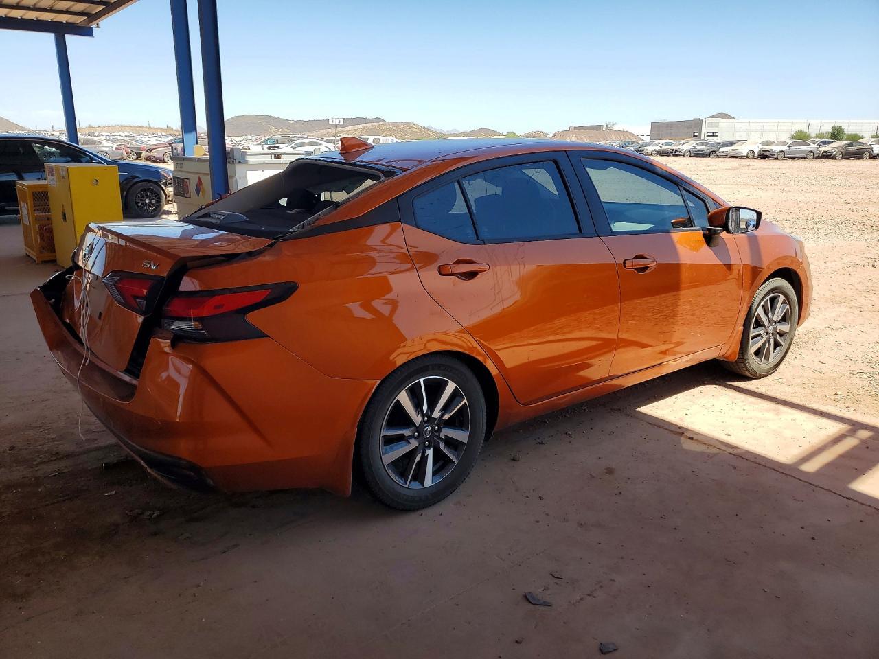 2021 Nissan Versa Sv - Image 3