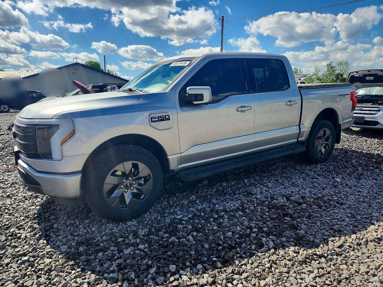 2024 Ford F150 Lightning Lariat